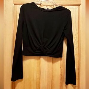 gaze black cropped long sleeve—size L